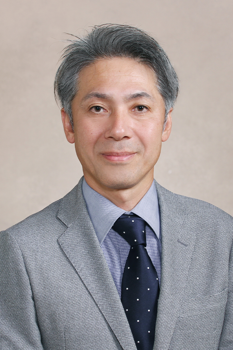 代表取締役　秋吉　智治